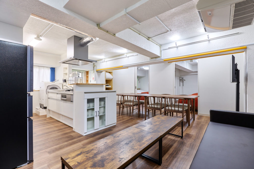 一泊95$〜！新宿でこの価格？東京で広くて安い宿をお探しの方は必見