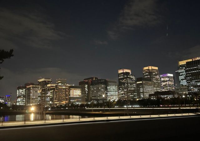 【東京・皇居ラン】初心者でも安心ガイド｜着替える場所やシャワールーム、注意点など